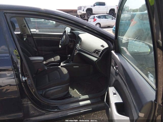2018 HYUNDAI ELANTRA SEL 5