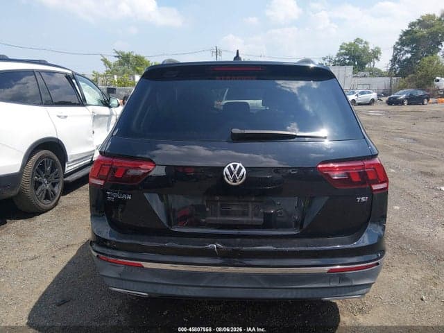 2018 VOLKSWAGEN TIGUAN 2.0T SE/2.0T SEL 16