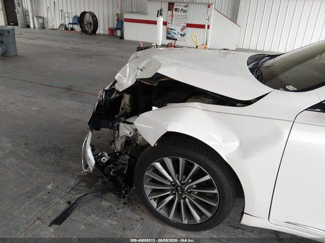 2017 KIA CADENZA PREMIUM 21