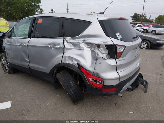 2017 FORD ESCAPE SE 3
