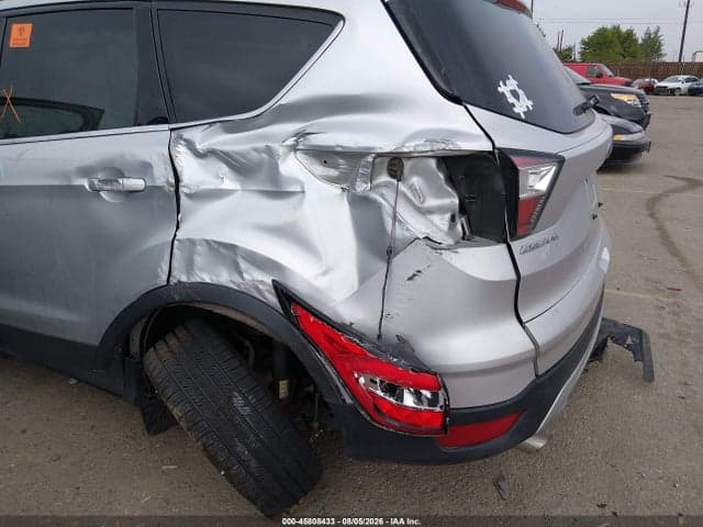 2017 FORD ESCAPE SE 6