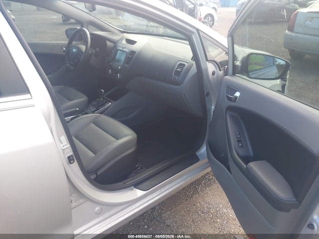 2017 KIA FORTE EX 5
