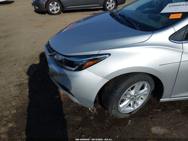 2018 CHEVROLET CRUZE LT AUTO 18