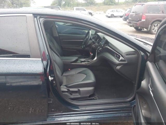 2021 TOYOTA CAMRY SE 5