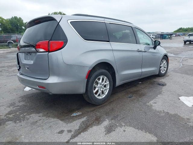 2021 CHRYSLER VOYAGER LXI 4