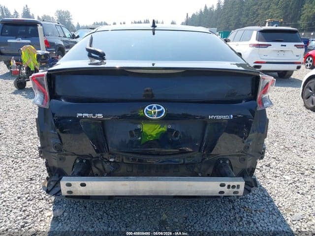 2017 TOYOTA PRIUS TWO 6