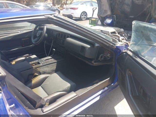 1984 CHEVROLET CORVETTE 5