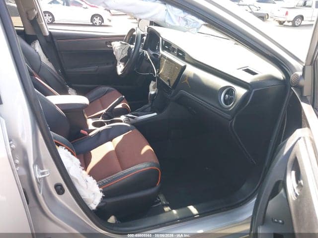 2017 TOYOTA COROLLA SE 5