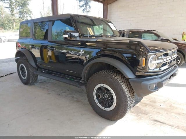 2024 FORD BRONCO OUTER BANKS 1