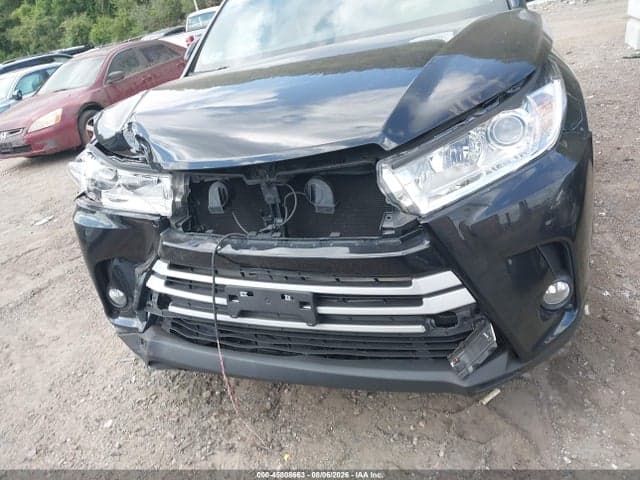 2017 TOYOTA HIGHLANDER XLE 12