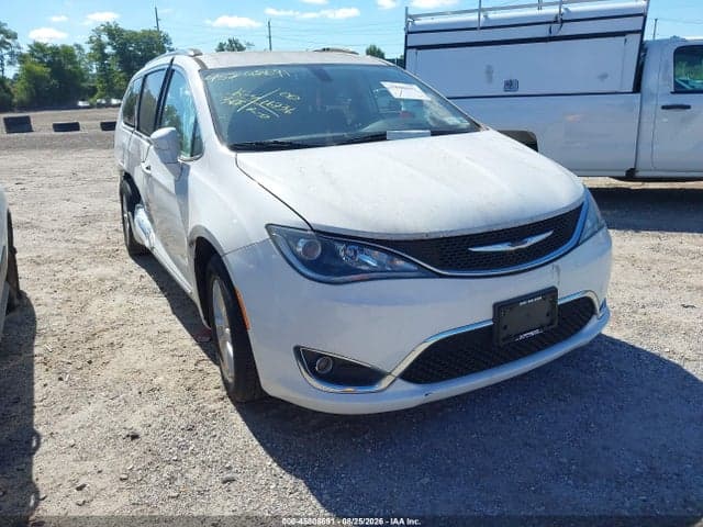 2019 CHRYSLER PACIFICA TOURING L 1