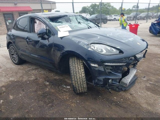 2018 PORSCHE MACAN - 1