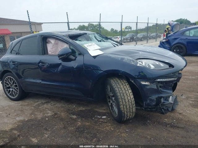 2018 PORSCHE MACAN 12