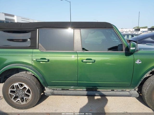 2024 FORD BRONCO OUTER BANKS 13