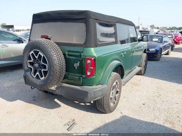2024 FORD BRONCO OUTER BANKS 4