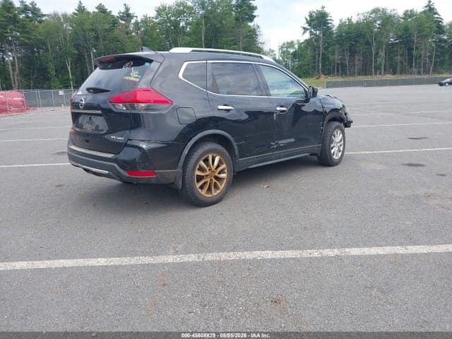 2017 NISSAN ROGUE SV 4