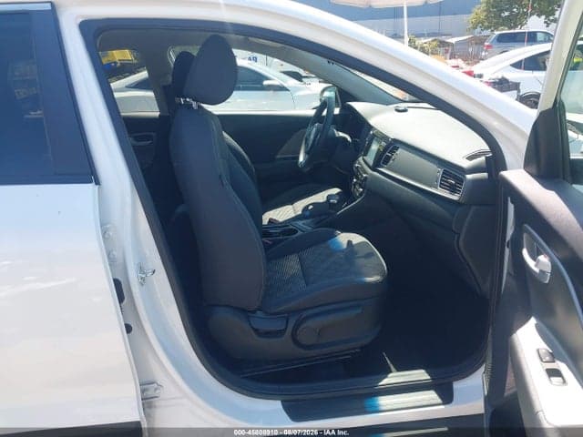 2019 KIA NIRO LX 5
