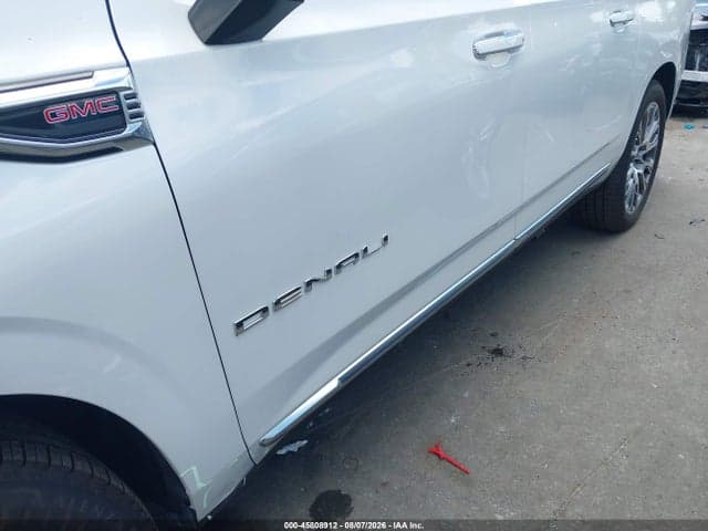 2025 GMC YUKON XL 4WD DENALI 17