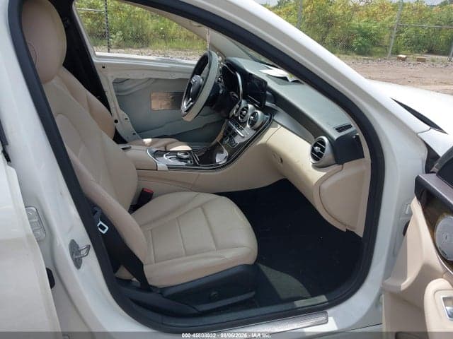 2019 MERCEDES-BENZ C 300 4MATIC 5