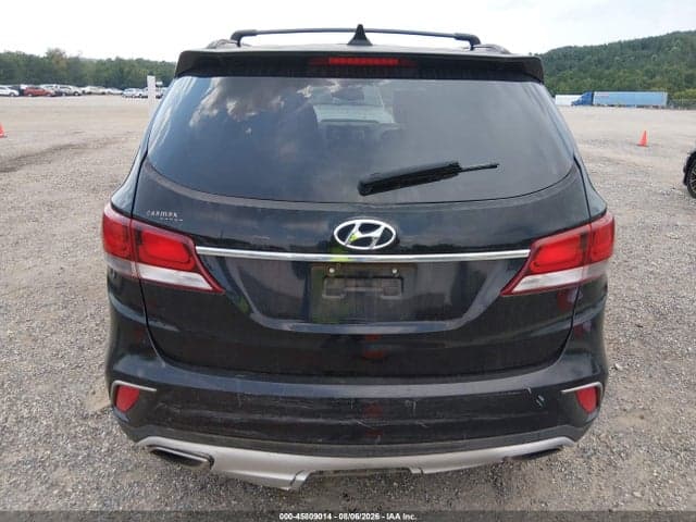 2017 HYUNDAI SANTA FE SE 17