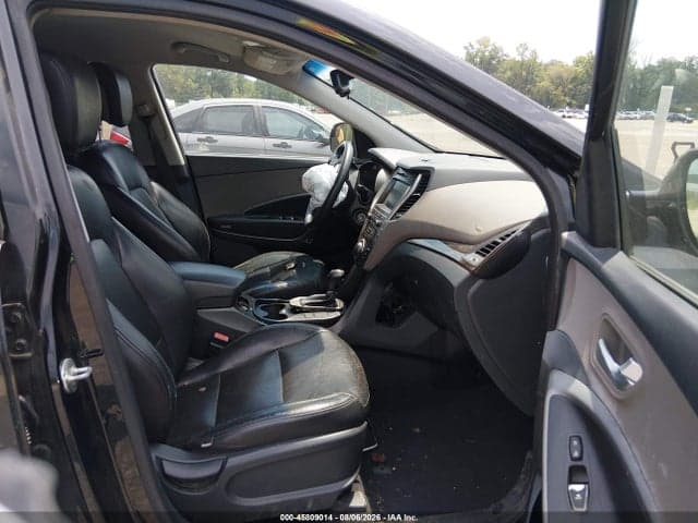 2017 HYUNDAI SANTA FE SE 5