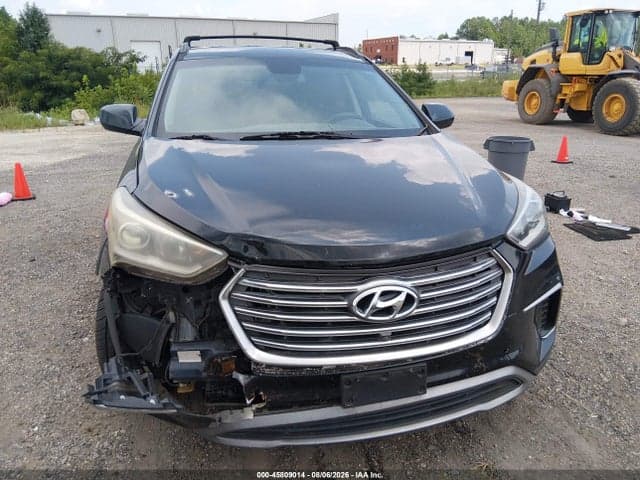 2017 HYUNDAI SANTA FE SE 6