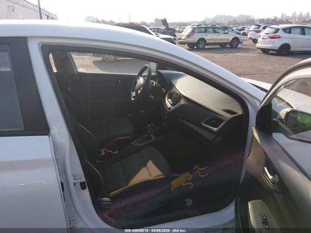 2019 HYUNDAI ACCENT SE 5