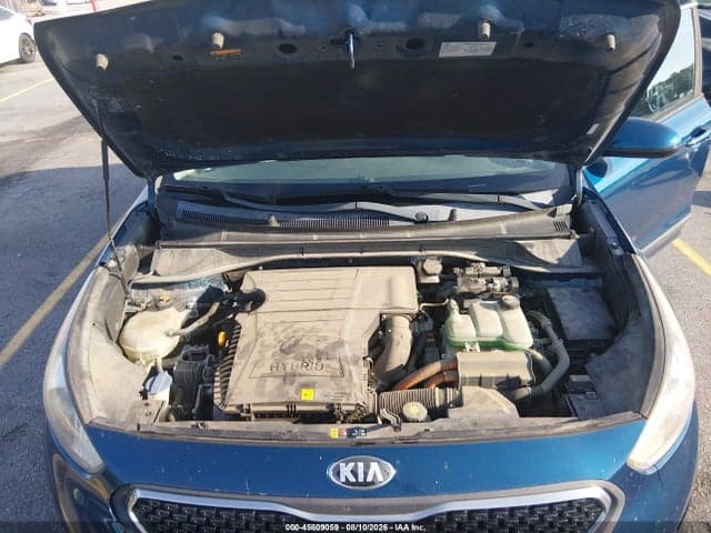 2017 KIA NIRO LX 10
