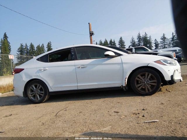 2017 HYUNDAI ELANTRA SE 13