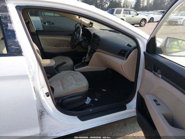 2017 HYUNDAI ELANTRA SE 5