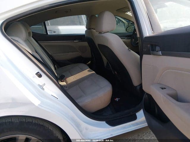2017 HYUNDAI ELANTRA SE 8