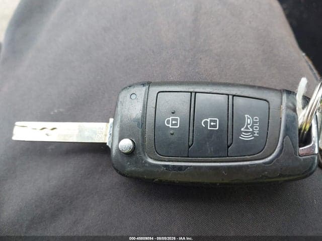 2024 HYUNDAI VENUE SE 11