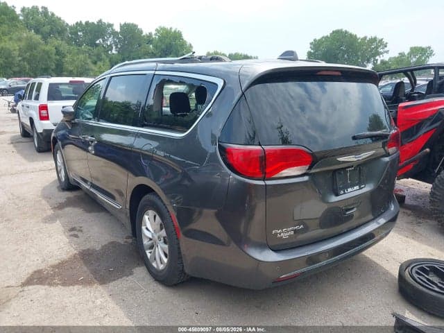 2018 CHRYSLER PACIFICA TOURING L 3