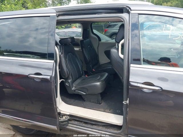 2018 CHRYSLER PACIFICA TOURING L 8