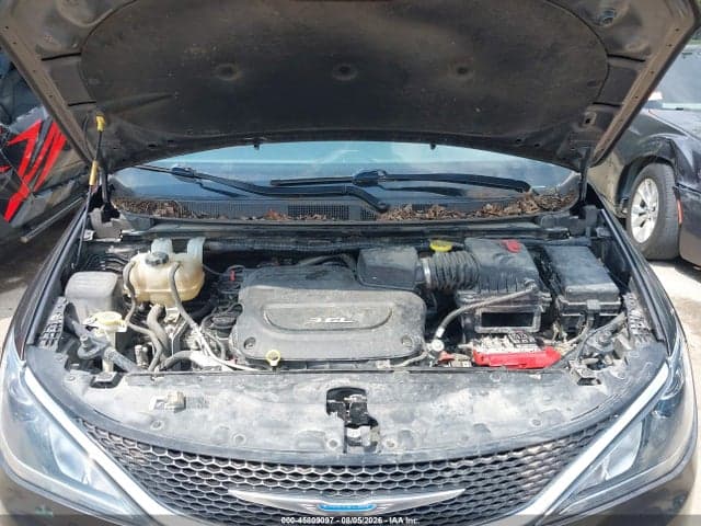 2018 CHRYSLER PACIFICA TOURING L 10