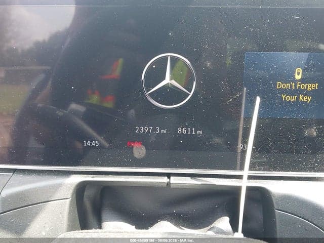 2025 MERCEDES-BENZ C 300 7