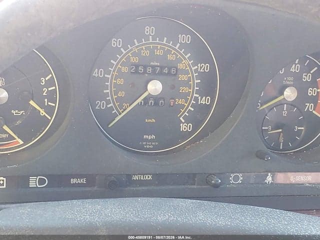 1985 MERCEDES-BENZ 380 SL 7