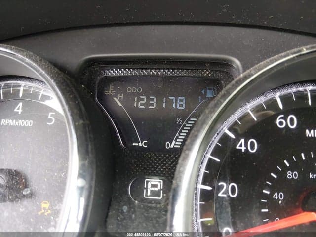 2019 NISSAN VERSA 1.6 SV 16