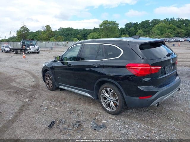 2017 BMW X1 XDRIVE28I 3