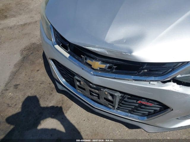 2017 CHEVROLET CRUZE LT AUTO 1