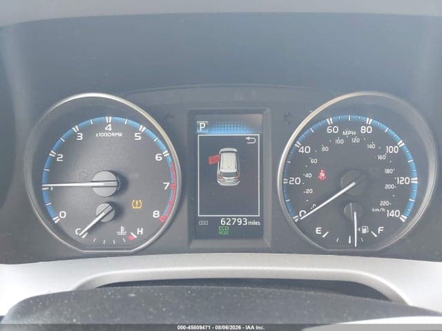 2017 TOYOTA RAV4 LE 7
