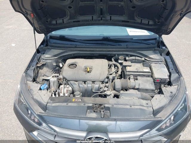 2020 HYUNDAI ELANTRA SE 10