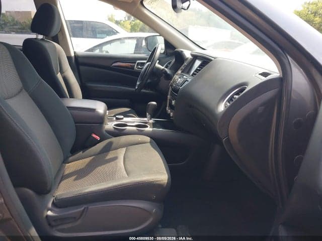 2019 NISSAN PATHFINDER SV 5