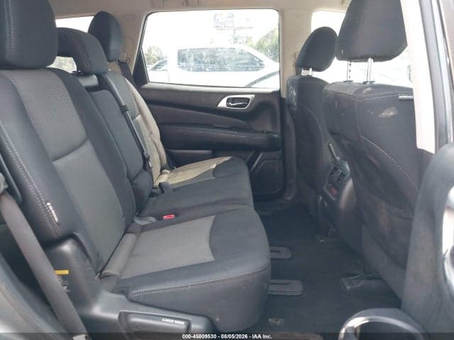 2019 NISSAN PATHFINDER SV 8