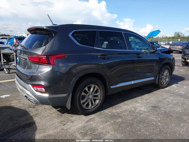 2020 HYUNDAI SANTA FE SE 4