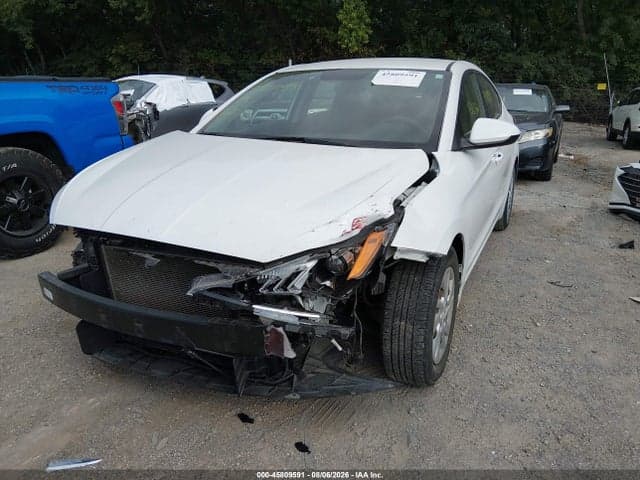 2019 HYUNDAI ELANTRA SE 2