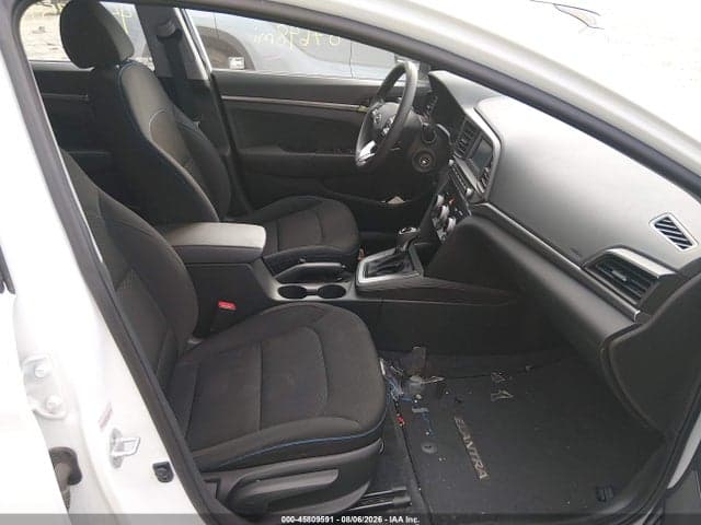2019 HYUNDAI ELANTRA SE 5