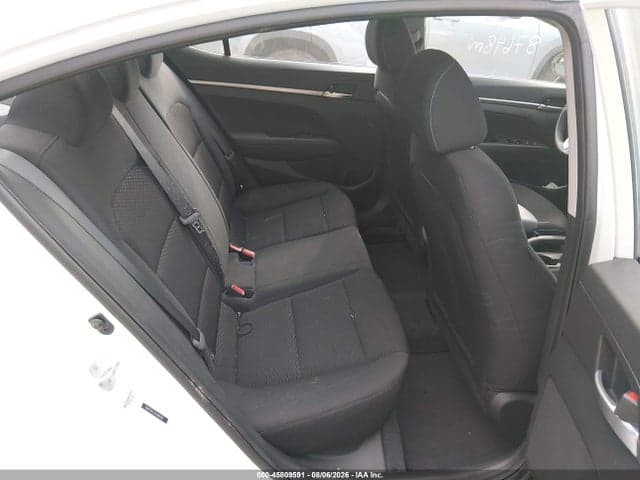 2019 HYUNDAI ELANTRA SE 8