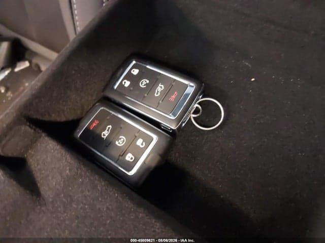 2025 JEEP GRAND CHEROKEE LAREDO X 4X4 11
