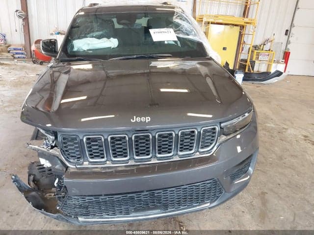 2025 JEEP GRAND CHEROKEE LAREDO X 4X4 12